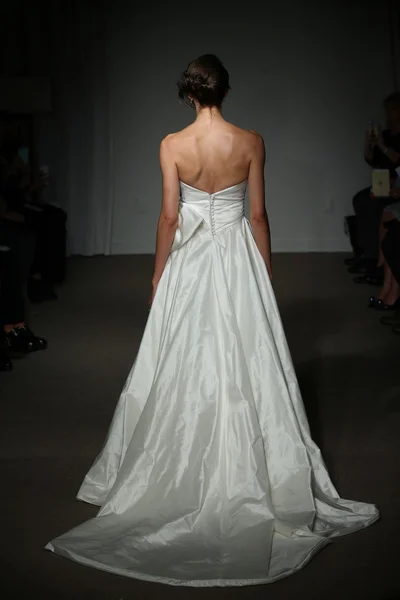 Anna Maier Bridal Runway Show — Stock Photo, Image