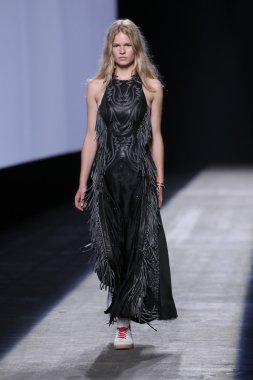 Alexander Wang bahar yaz 2016 defile