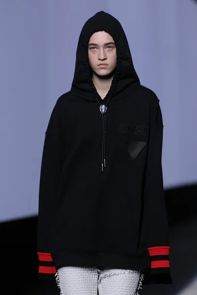 Alexander Wang 2016 desfile de moda —  Fotos de Stock