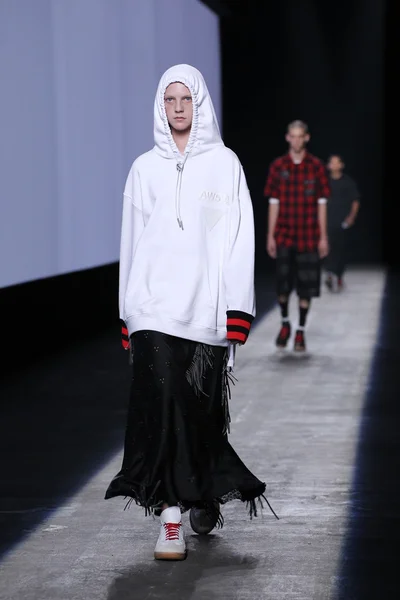 Alexander Wang 2016 fashion show — Stok Foto