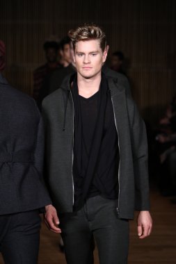 Loris Diran defile