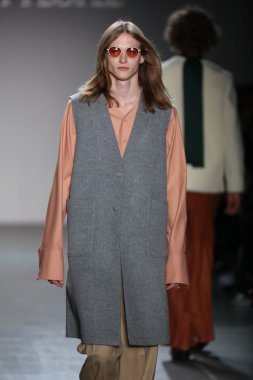 Kavram Kore'nin sıradan insanlar 2016