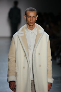 Kavram Kore'nin sıradan insanlar 2016