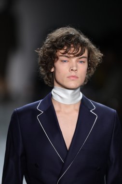 Kavram Kore'nin sıradan insanlar 2016