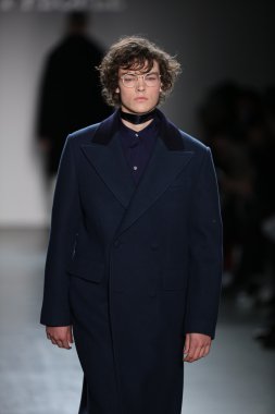 Kavram Kore'nin sıradan insanlar 2016