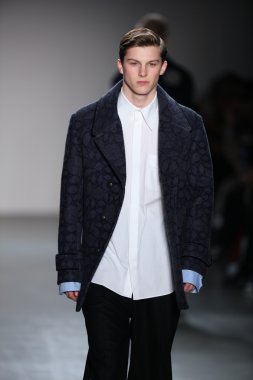 Kavram Kore'nin sıradan insanlar 2016