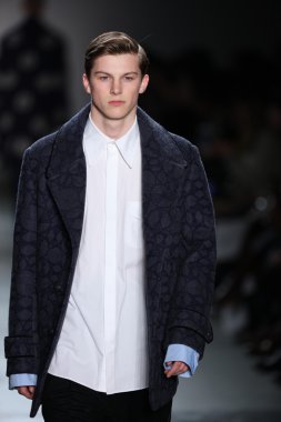 Kavram Kore'nin sıradan insanlar 2016