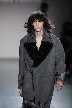 Kavram Kore'nin sıradan insanlar 2016