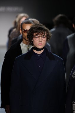 Kavram Kore'nin sıradan insanlar 2016