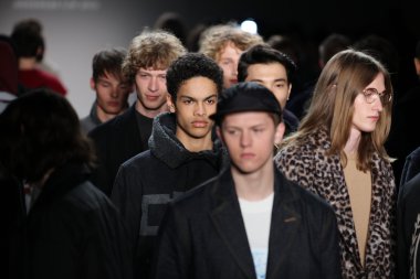 Kavram Kore'nin sıradan insanlar 2016