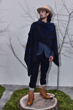 Brett Johnson tanıtımı