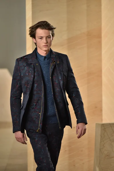 Perry Ellis collection during New York Fashion Week — ストック写真