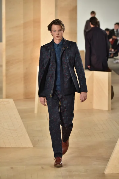 Perry Ellis collection during New York Fashion Week — Zdjęcie stockowe