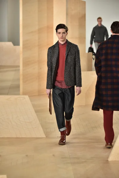 Perry Ellis collection during New York Fashion Week — Stock Photo, Image