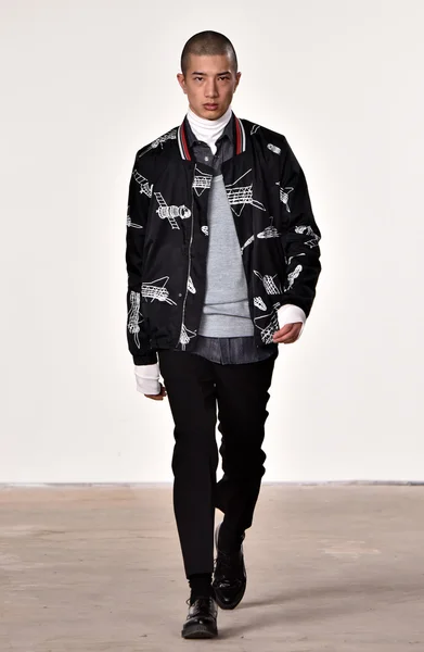 Tim Coppens fashion show — Stock Photo, Image