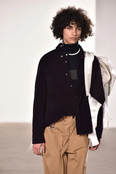 Tim Coppens fashion show — Stock Photo, Image