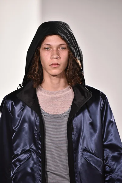 Tim Coppens modeshow — Stockfoto