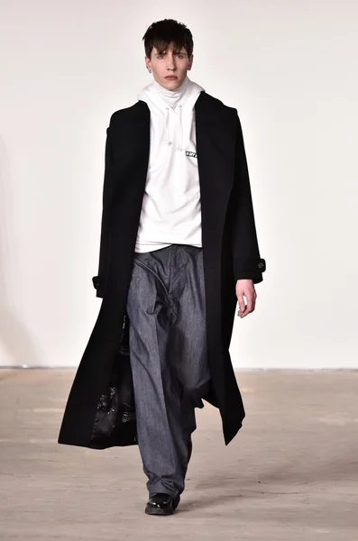 Tim Coppens modevisning — Stockfoto