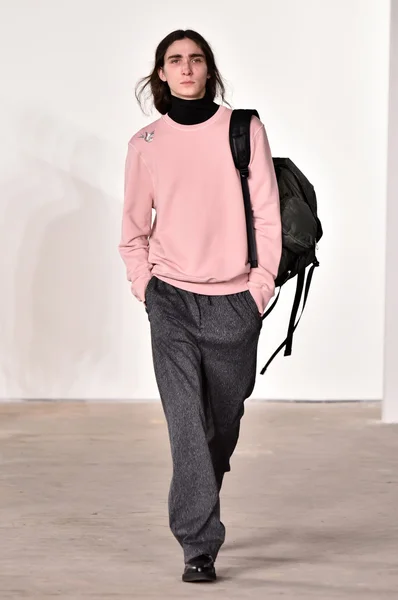 Tim Coppens desfile de moda — Fotografia de Stock