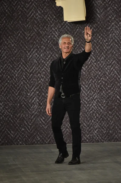 Designer Joseph Abboud — Photo