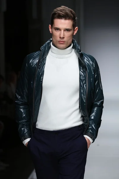 Nautica otoño 2016 desfile de moda de los hombres —  Fotos de Stock