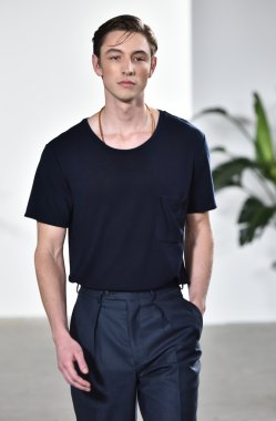 Palmiers du Mal defilesi