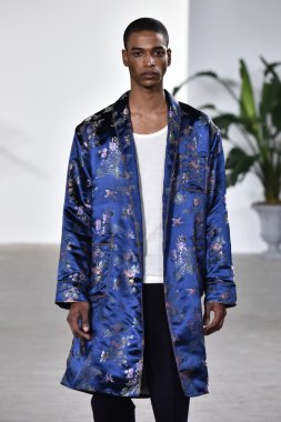 Palmiers du Mal defilesi