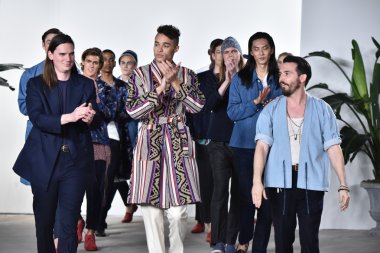 Palmiers du Mal defilesi