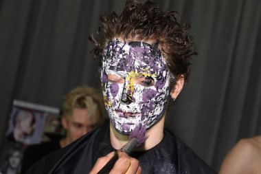 Siki Im gösterisi sırasında New York Moda Haftası