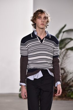 Orley gösterisi sırasında New York Moda Haftası