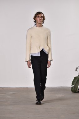 Orley gösterisi sırasında New York Moda Haftası