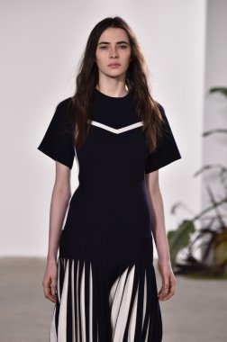 Orley gösterisi sırasında New York Moda Haftası