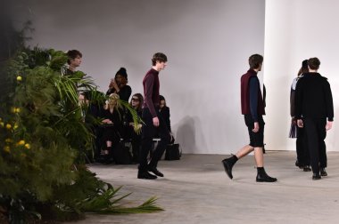 Orley gösterisi sırasında New York Moda Haftası
