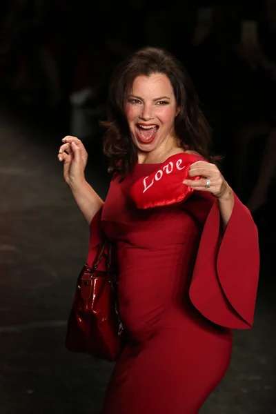 Ir rojo para las mujeres colección de vestido rojo — Foto de Stock