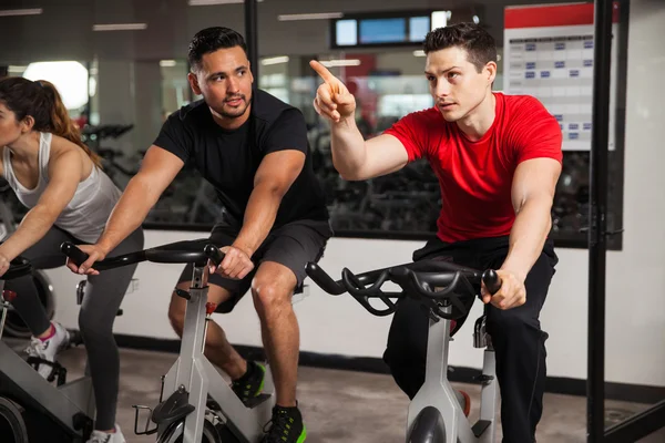Friends doing some spinning — Stock Photo, Image