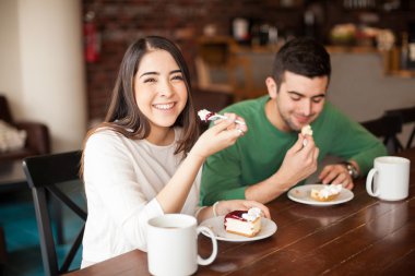 kadının biraz kahve