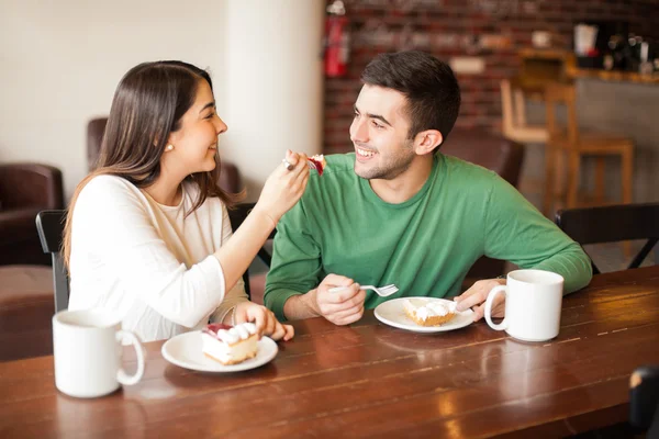 Çift gıda paylaşımı