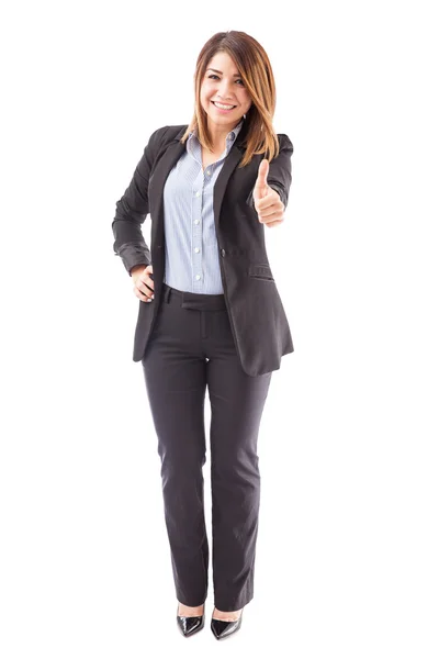 Vrouw in een pak geven een duim omhoog — Stockfoto