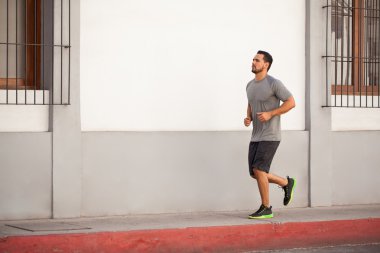 bazı koşu yapan erkek