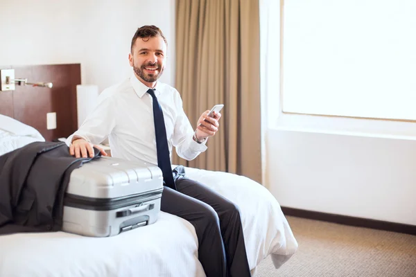 Businessman using a smartphone — Stock Photo, Image