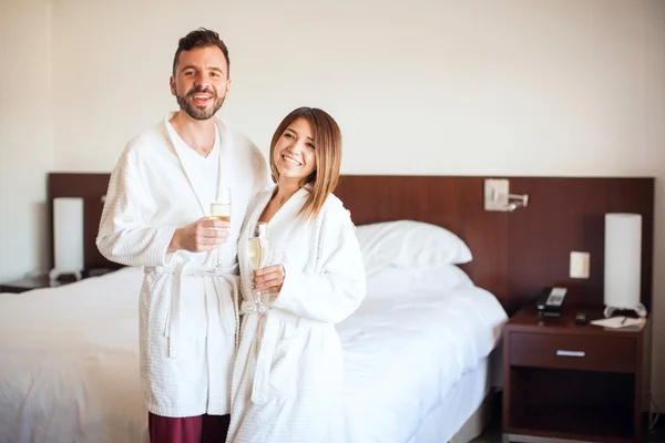 Couple Celebrating their honeymoon — Stock Photo, Image