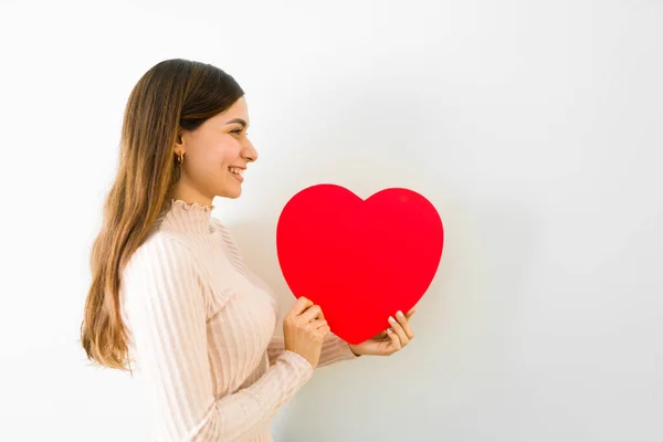 Profile Loving Beautiful Girlfriend Smiling Looking Happy While Holding Red — Stock Photo, Image