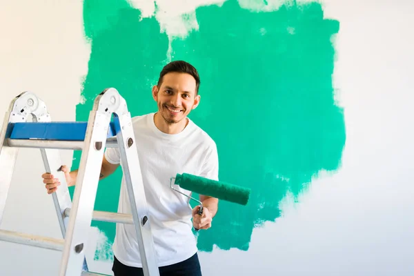 Portrait Happy Man Painting Walls His New Apartment Home Happy — Stock Photo, Image