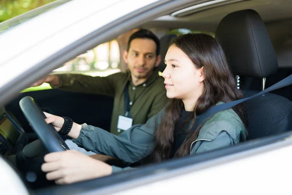 Caucasian Adolescent Girl Paying Attention Road Listening Her Instructor Teenage — Stock Photo, Image
