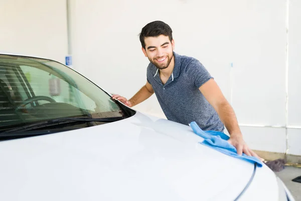 Keep Car Vey Clean Happy Hispanic Man His 20S Enjoying — Stock Photo, Image