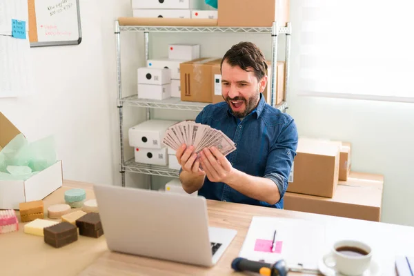 Making Lot Money Surprised Business Owner Holding Cash Shocked Look — Foto de Stock