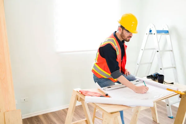 Working Construction Design Young Architect Designing Blueprints New Home Renovations — Stockfoto