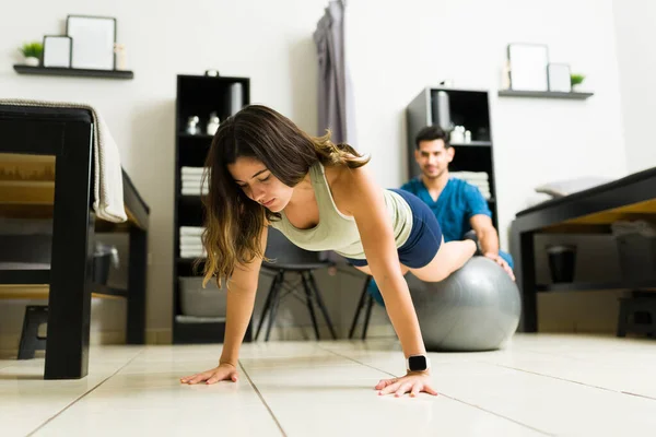 Can Sporty Young Woman Doing Push Ups Fitness Ball Help — Stock Photo, Image