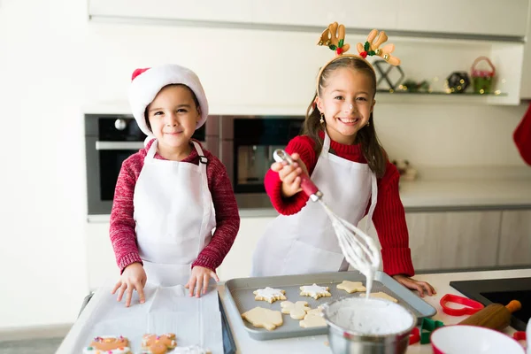 Portrait Cute Little Children Having Fun Kitchen While Decorating Christmas — Stock Photo, Image