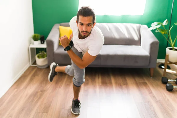 Fitness Mladý Muž Cvičit Vysokou Intenzitou Intervalu Trénink Dělat Boční — Stock fotografie